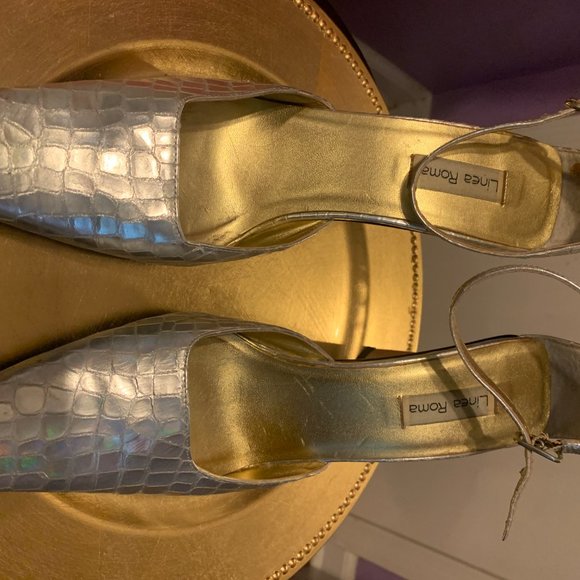 Linea Roma Silver Embossed (Snake) Leather Heels - Picture 6 of 9